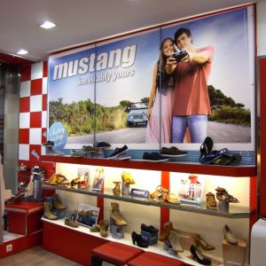 RB Rótulos diseño y fabricación de vinilos comerciales