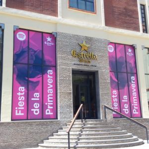 RB Rótulos diseño y fabricación de vinilos comerciales