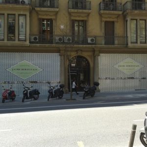 RB Rótulos diseño y fabricación de vinilos comerciales
