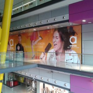 RB Rótulos diseño y fabricación de vinilos comerciales